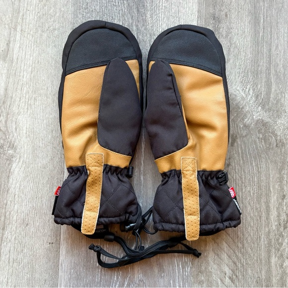 NWOT 686 Women's Jubilee Snow Mitt Size M Black / Brown - Picture 4 of 12